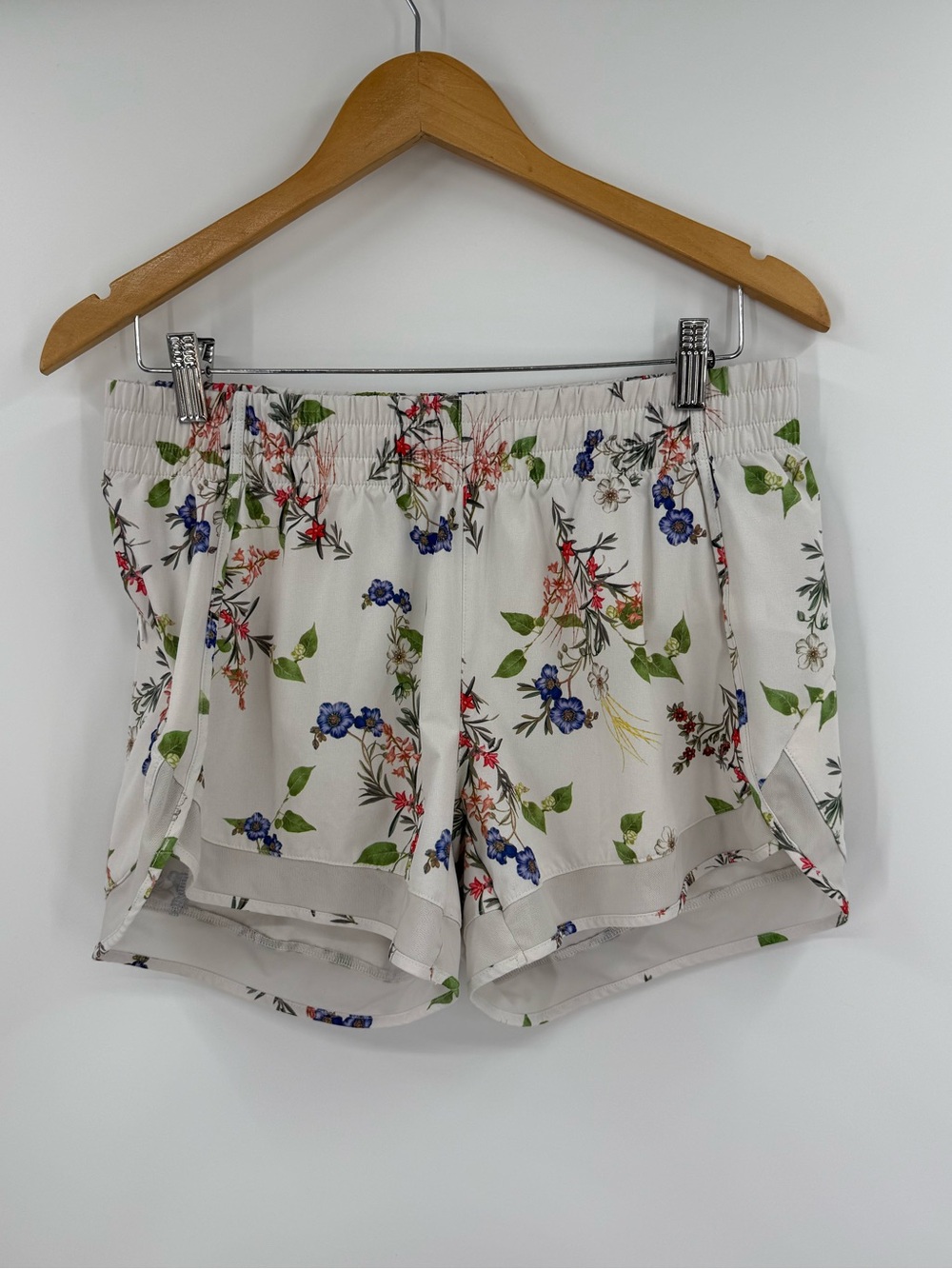 Athleta Mesh Racer Run Floral Print Short | Floral Nouveau | Medium